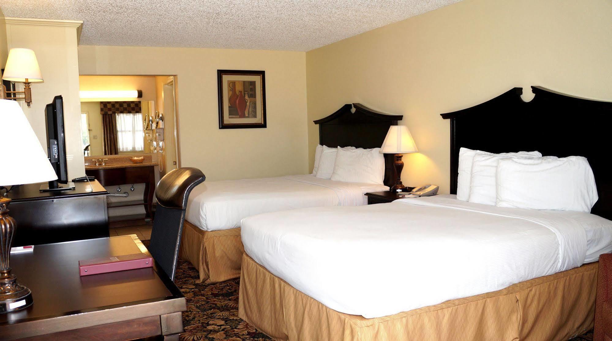 Plaza Inn Midland Eksteriør billede